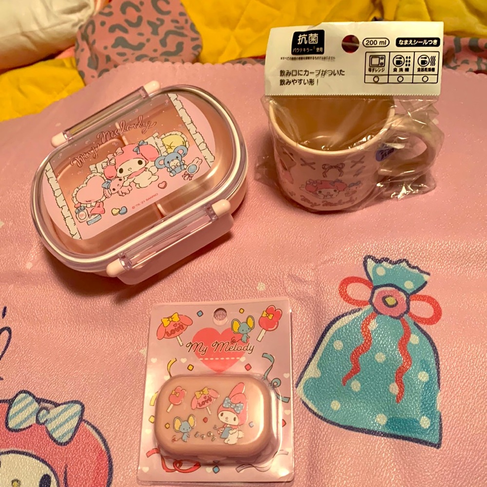 My Melody  🐰 cup snack container contact lenses case